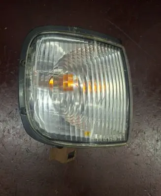 Opel Frontera B Front indicator light 2BE935229