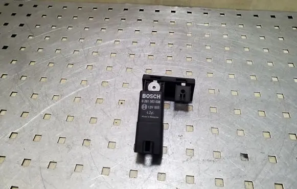 Glow plug pre-heat relay