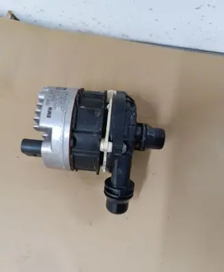 BMW 3 G20 G21 Electric auxiliary coolant/water pump 8686899