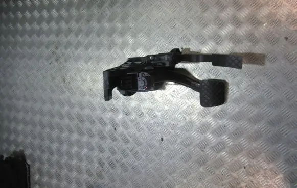 Porsche Macan (95B) Accelerator throttle pedal