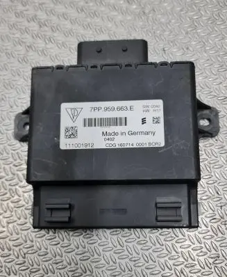 Porsche Cayenne (92A) Voltage converter/converter module 7PP959663E 111001912 CDG160714