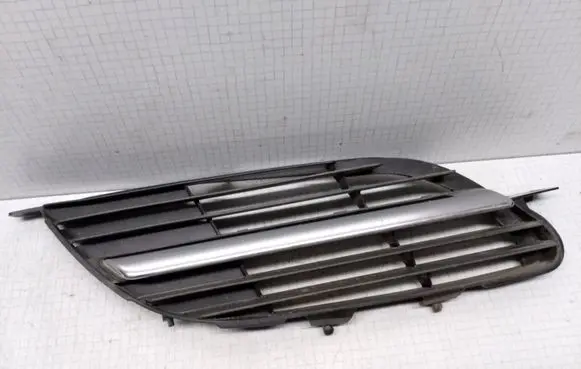 Nissan Almera Tino Front bumper lower grill 9381M020 62320BU00