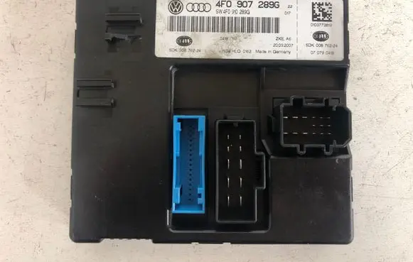 Audi A6 S6 C6 4F Light module LCM 4F0907289G