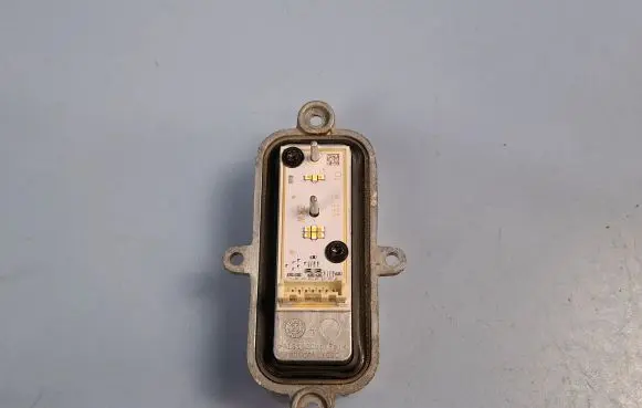 Skoda Superb B8 (3V) Headlight ballast module Xenon 11500011090 3V1941015D