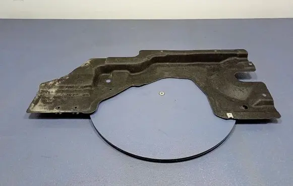 Audi Q7 4L Front underbody cover/under tray 4M0825213J