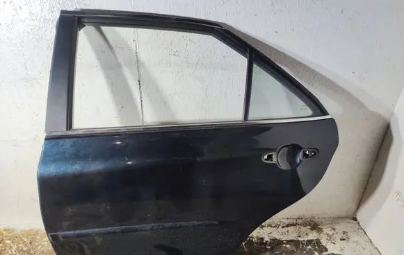 Toyota Camry Rear door