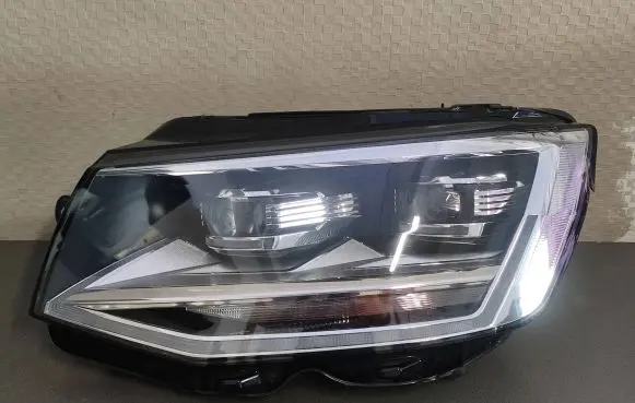 Volkswagen Multivan T6 Headlight/headlamp 7E1941035