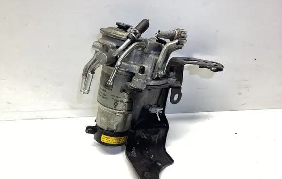 Toyota Avensis T270 Fuel filter 233000R050