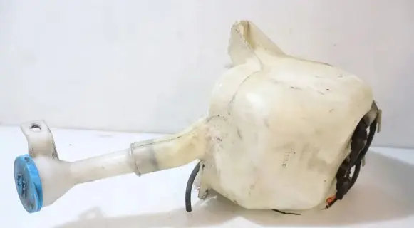 Honda Jazz Windshield washer fluid reservoir/tank