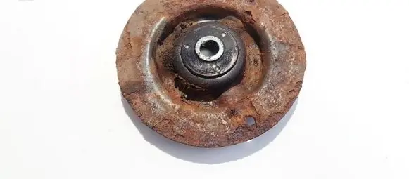 Toyota Auris 150 Coil spring mount 