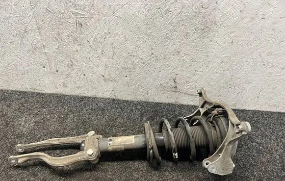 Porsche Macan (95B) Front shock absorber/damper 95B413031R