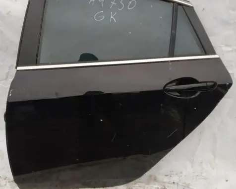 Mazda 6 Rear door juoda