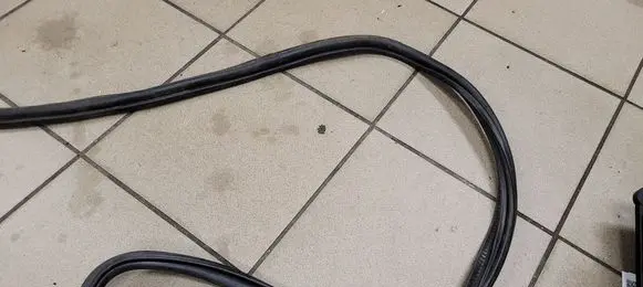 Opel Zafira A Rear door rubber seal (on body)