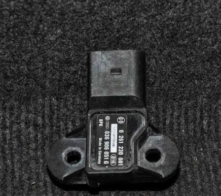 Volkswagen Touran I Air pressure sensor 036906051G