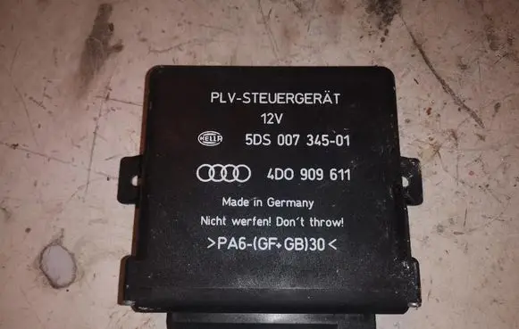 Audi A8 S8 D2 4D Power steering control unit/module 4D0909611