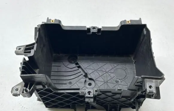 Battery box tray