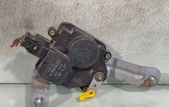 Hyundai Getz Tailgate boot lock/latch motor 957501c000