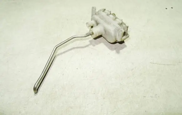 Audi A6 S6 C4 4A Central locking vacuum pump 4A0862153A