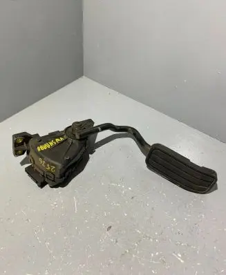 Volkswagen Sharan Accelerator throttle pedal 7M1723507 98VW9F836BA 6PV00777002