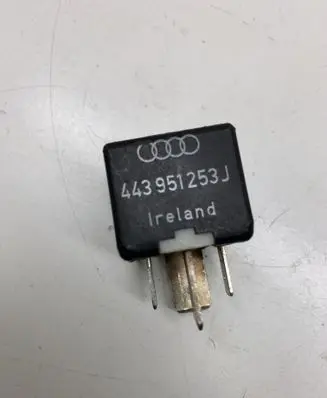 Volkswagen PASSAT B5 Other relay 443951253J 213