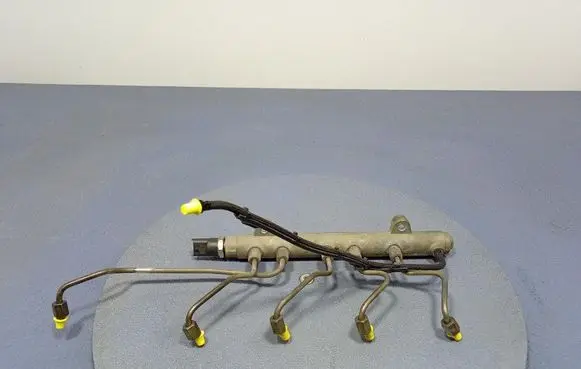 Fuel main line pipe