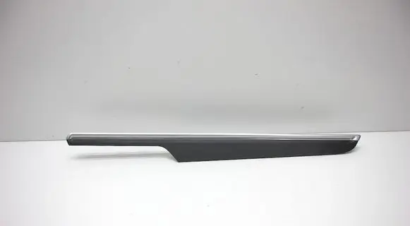 Porsche Macan (95B) Front door card panel trim 95B867410AA