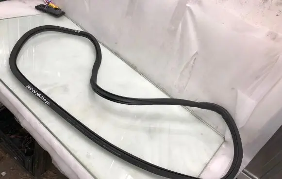 Mercedes-Benz EQA Rear door rubber seal (on body) A2476921100