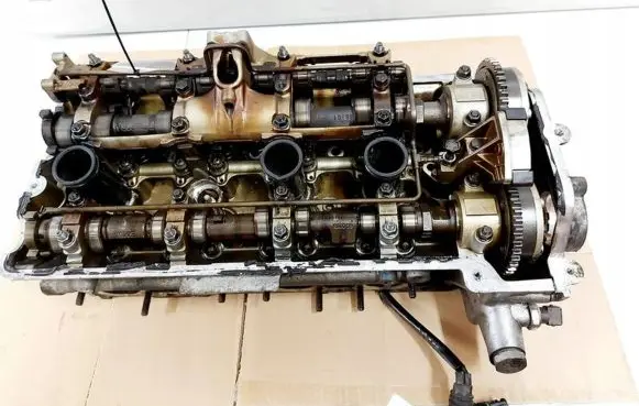 BMW 7 E65 E66 Engine head N62