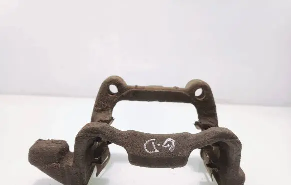 Volkswagen Touran I Brake caliper pad carrier rear 2027B