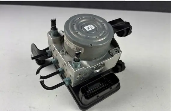BMW 1 F20 F21 ABS Pump 6868638