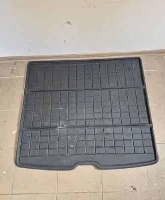 Volvo XC40 Rubber trunk/boot mat liner 31664207