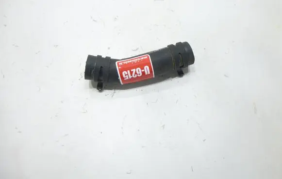 Engine coolant pipe/hose
