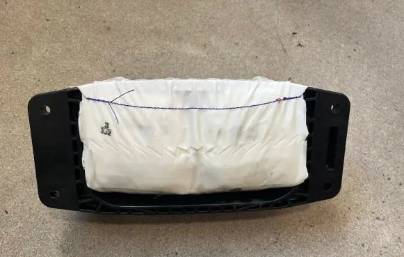 Mercedes-Benz E W213 Passenger airbag A2138600202
