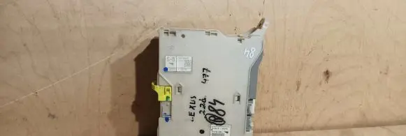Lexus IS 220D-250-350 Fuse module 8267253060