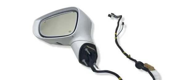 Chrysler Pacifica Front door electric wing mirror A047273