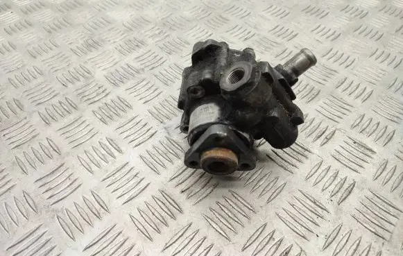 Audi A4 S4 B7 8E 8H Power steering pump 8E0145155N
