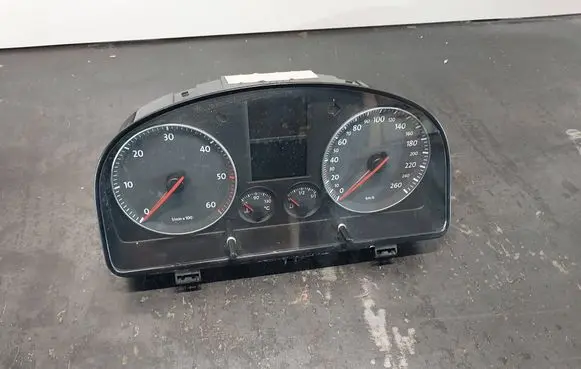 Speedometer (instrument cluster)