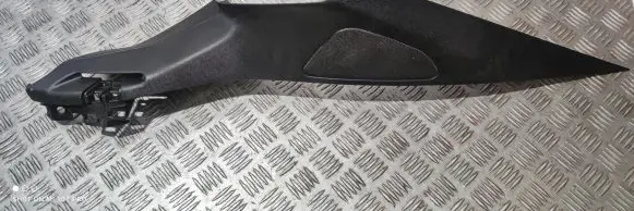 (B) pillar trim (bottom)