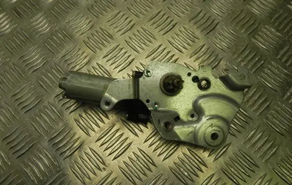BMW 3 F30 F35 F31 Seat adjustment motor 0390204103 V776