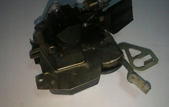 BMW 5 F10 F11 Loading door lock B18199