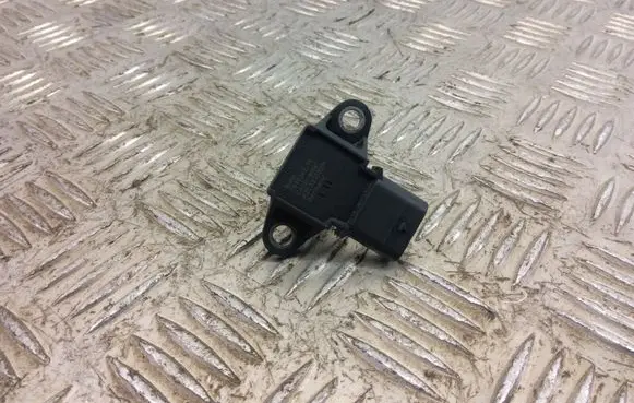 BMW 5 GT F07 Air pressure sensor 7599042