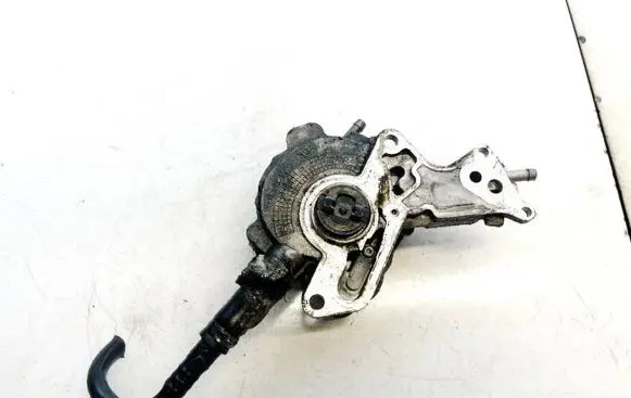Audi A4 S4 B6 8E 8H Fuel injection high pressure pump