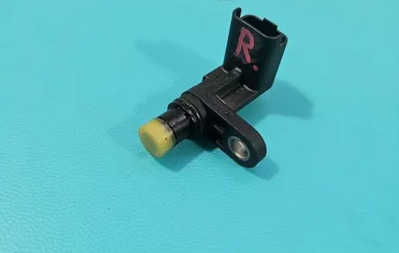 Peugeot 508 II Camshaft position sensor 0232103064 IMPRK1571281