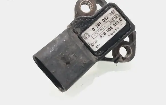 Volkswagen Touran I Air pressure sensor 038906051C 0281002401