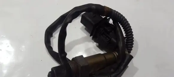 Volkswagen Golf V Lambda probe sensor 0281004042