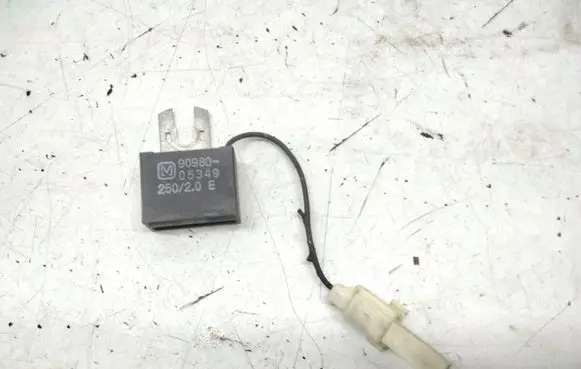Toyota RAV 4 (XA20) Sensor 9098005349