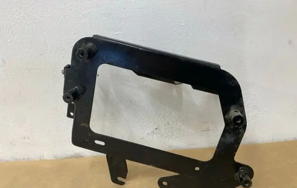 Land Rover Range Rover Evoque L538 Radiator mount bracket GJ326K767AB