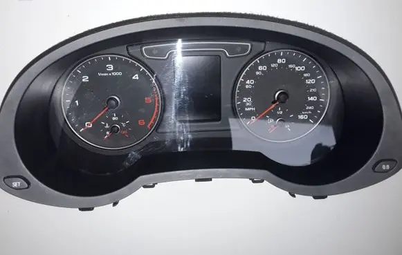 Audi Q3 8U Speedometer (instrument cluster) 8U0920980C