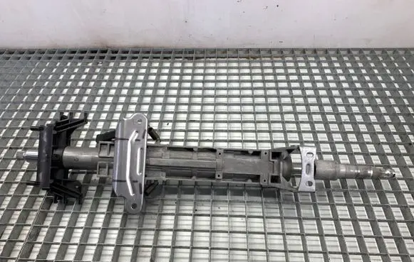BMW 3 G20 G21 Steering wheel axle 6896187