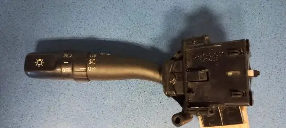 Toyota Avensis T250 Indicator stalk 173650